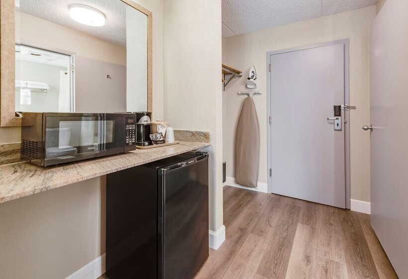 غرفه قياسيه سريرين مزدوجين, Surestay Plus Hotel By Best Western Mcguire Afb Jackson