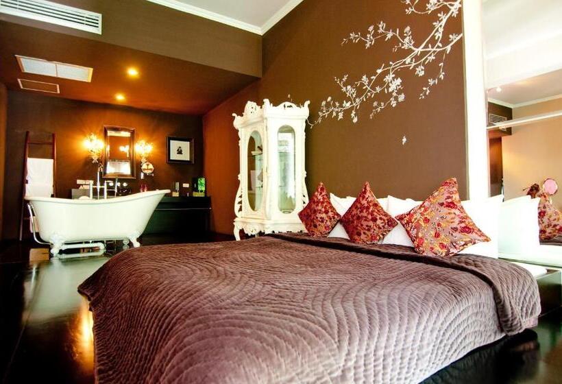 جناح كلاسيكي, The Mantrini Chiang Rai Sha Extra Plus