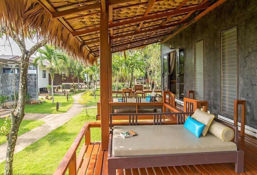 בקתה סטנדרטית עם נוף לים, Islanda Hideaway Resort