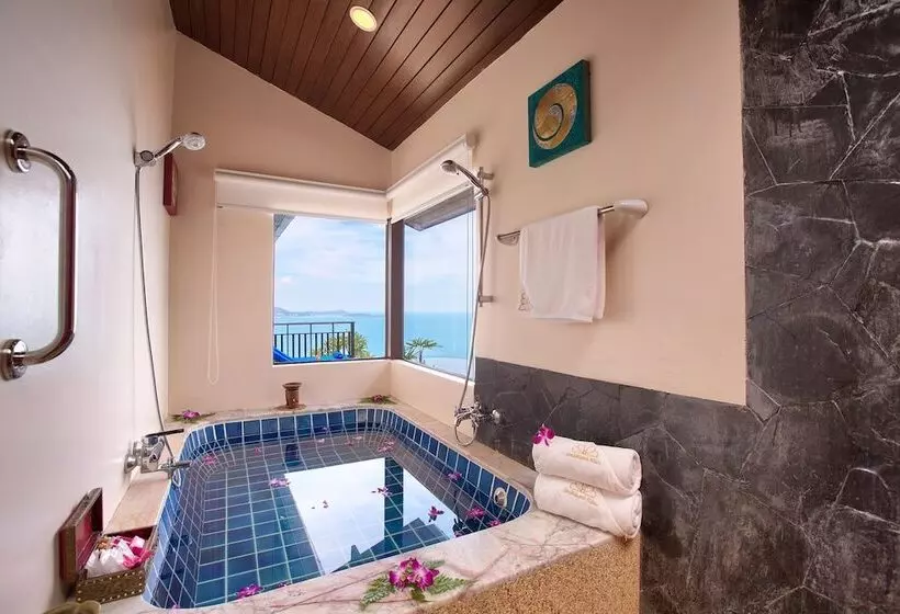 ویلای 3 خوابه با استخر, Sandalwood Luxury Villa Resort