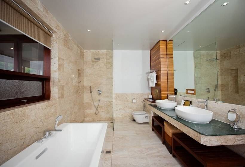 Вилла 2 Спальни Вид на Море, Sandalwood Luxury Villa Resort