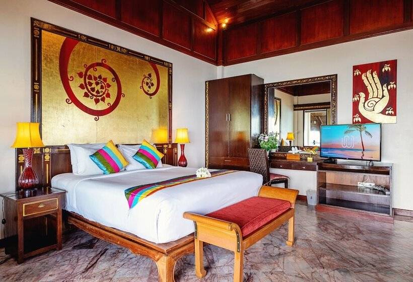 자쿠지 스위트, Sandalwood Luxury Villa Resort