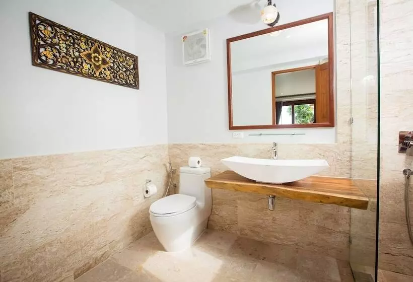ویلای 3 خوابه با استخر, Sandalwood Luxury Villa Resort