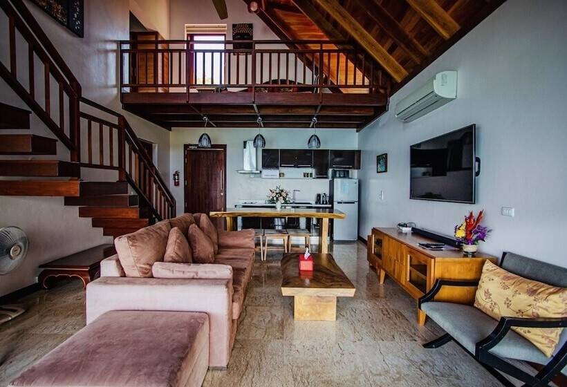 수영장이 있는 3베드룸 빌라, Sandalwood Luxury Villa Resort