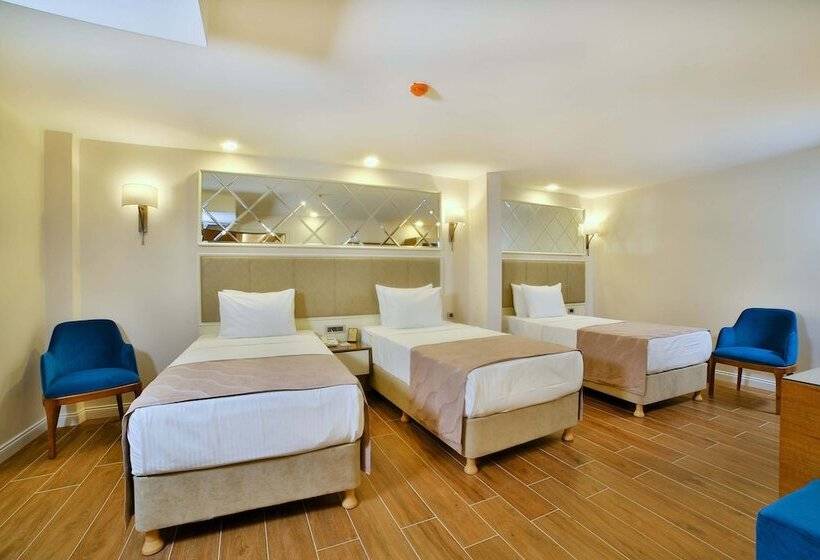 اتاق استاندارد سه نفره, Sorriso Hotel Due