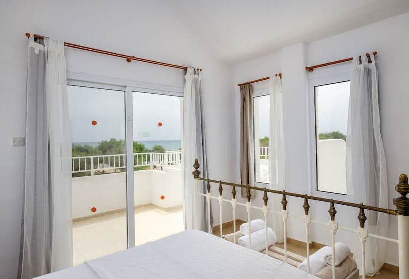 スリーベッドルーム ヴィラ, Thalassines Beach Villas