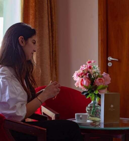 سوییت جونیور, Tunis Grand