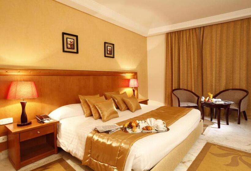 اتاق اجرایی, Tunis Grand