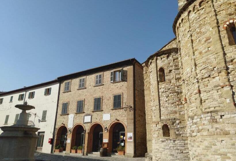חדר סטנדרטי לשלושה עם נוף, San Leo Albergo Diffuso