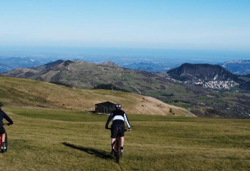 חדר סטנדרטי לשלושה עם נוף, San Leo Albergo Diffuso