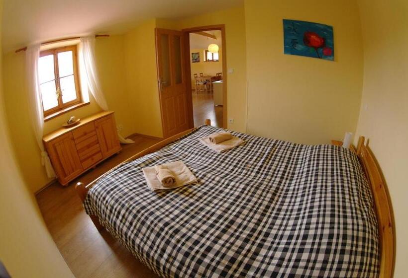 １ベッドルームアパートメント, Penzion Hradební