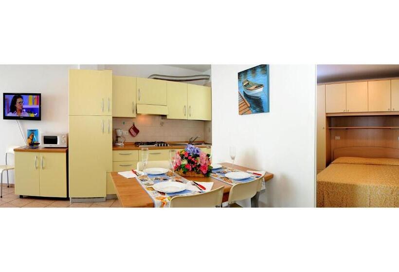 Apartamento 1 Dormitório Vista Mar, Residence Corallo