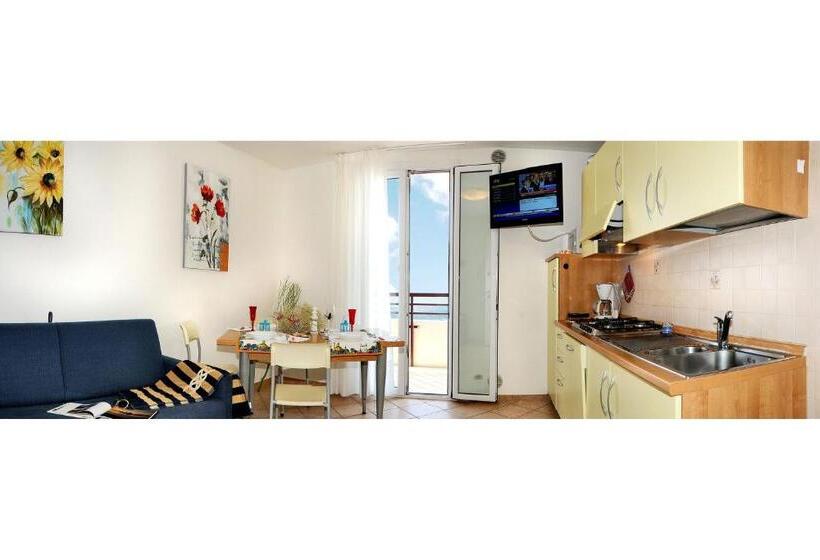 1 Schlafzimmer Apartment Meerblick, Residence Corallo