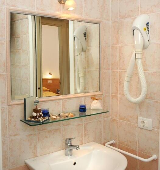 1 Schlafzimmer Apartment seitl. Meerblick, Residence Corallo