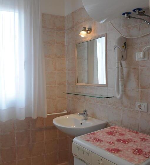 1 Schlafzimmer Apartment seitl. Meerblick, Residence Corallo