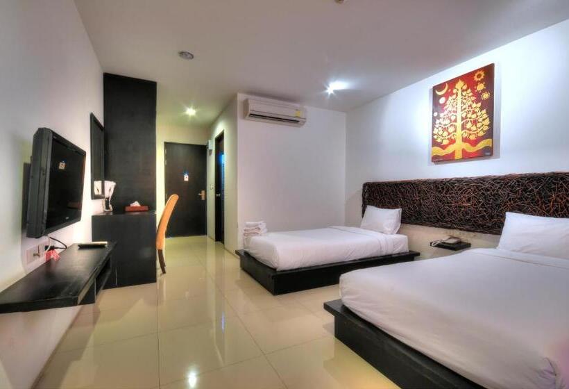 اتاق لوکس با چشم‌انداز استخر, Bs Residence Suvarnabhumi