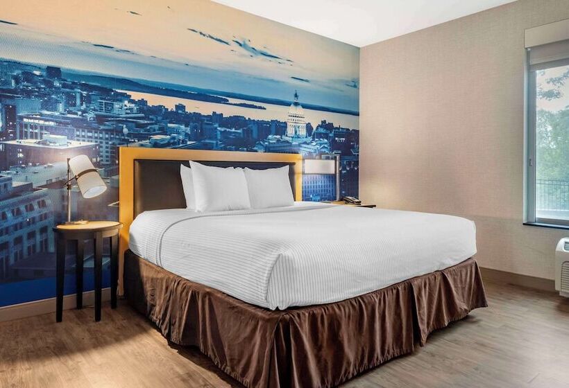 身障者適用スイートルーム, Cambria Hotel Madison East