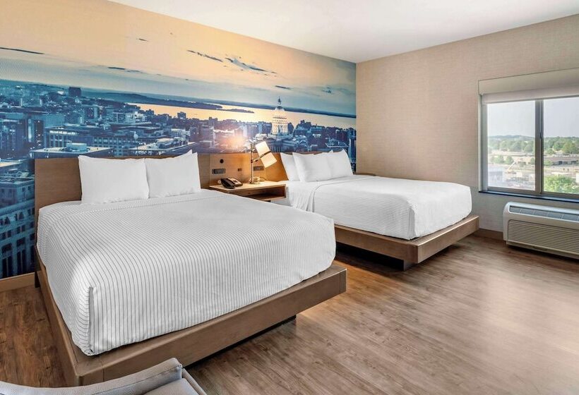 スイート, Cambria Hotel Madison East