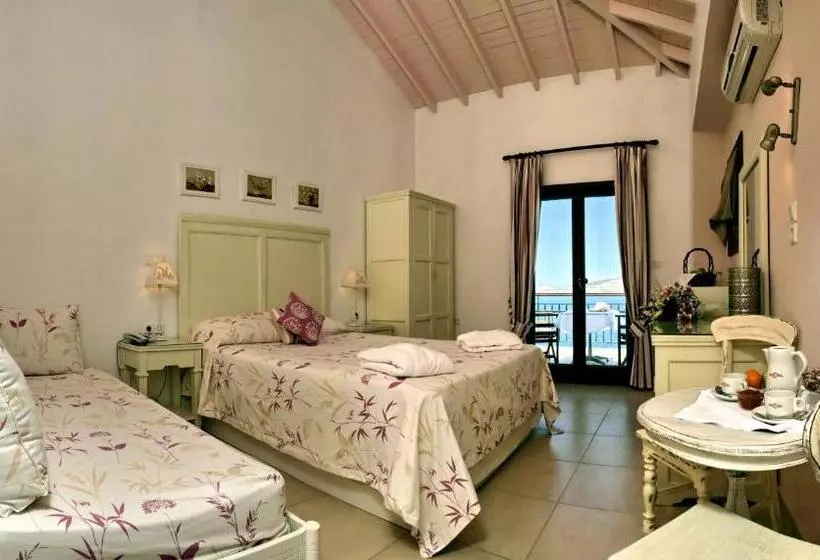 اتاق سوپریور, Clara Resort