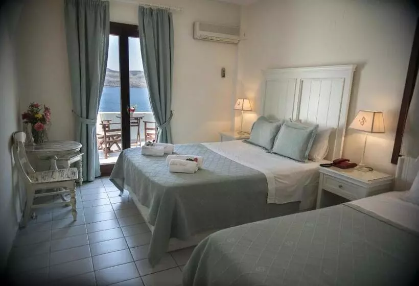 اتاق استاندارد سه نفره, Clara Resort