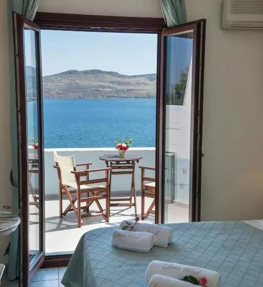 اتاق استاندارد سه نفره, Clara Resort