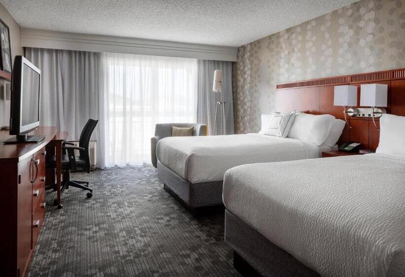 غرفه قياسيه سريرين مزدوجين, Courtyard Novato Marin/sonoma