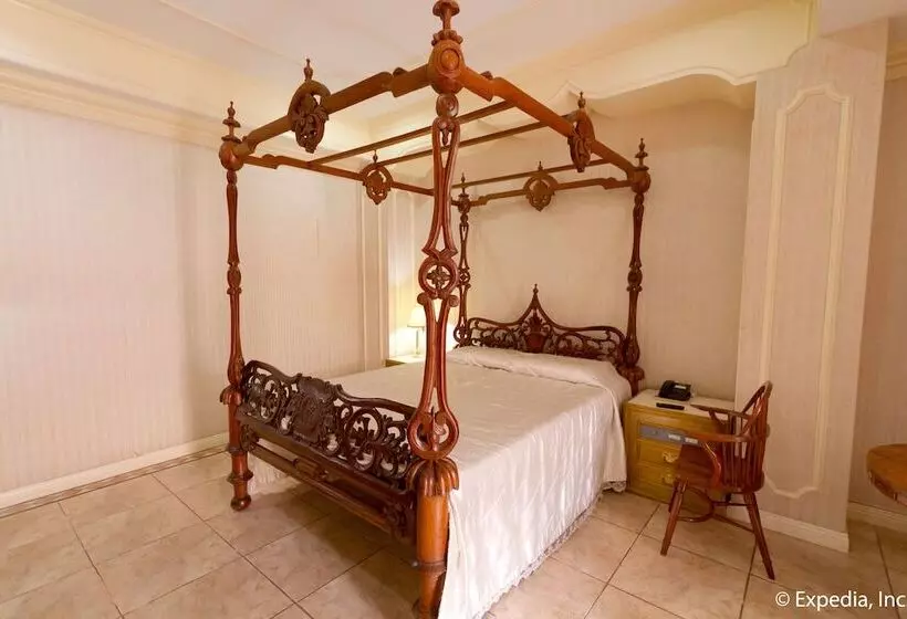 ジュニアスイート, Crown Regency Residences Cebu