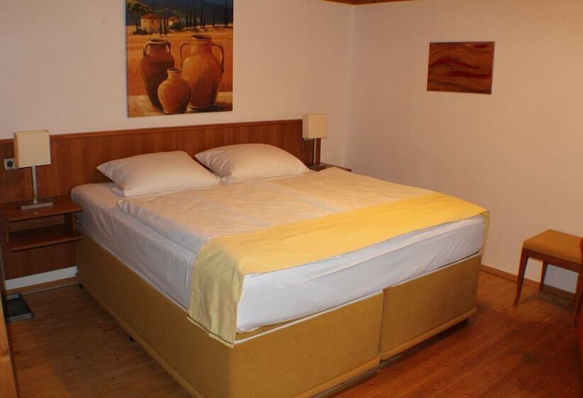 חדר סטנדרט, Das Landhaus