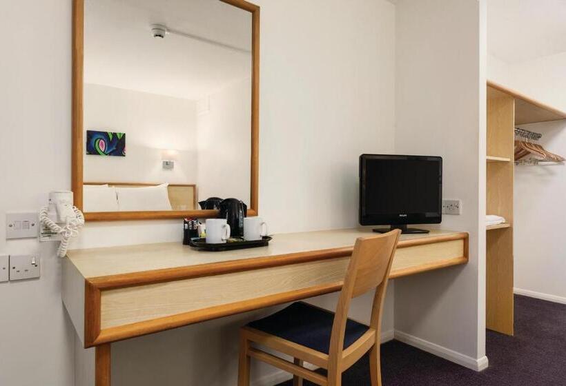 스탠다드 룸, Days Inn Bridgend Cardiff
