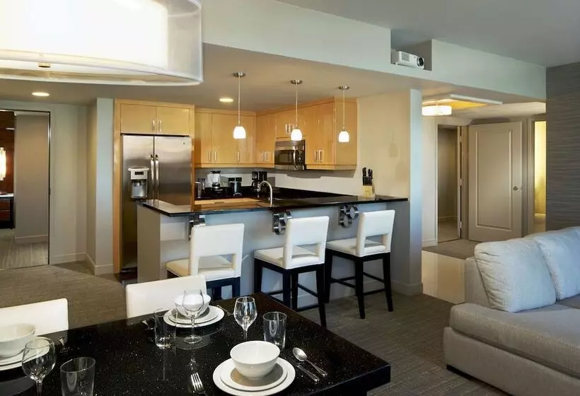 سوئیت پریمیوم 2 خوابه, Hilton Grand Vacations Club Elara Center Strip Las Vegas
