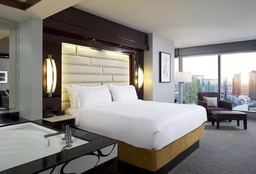 سوئیت پریمیوم 2 خوابه, Hilton Grand Vacations Club Elara Center Strip Las Vegas