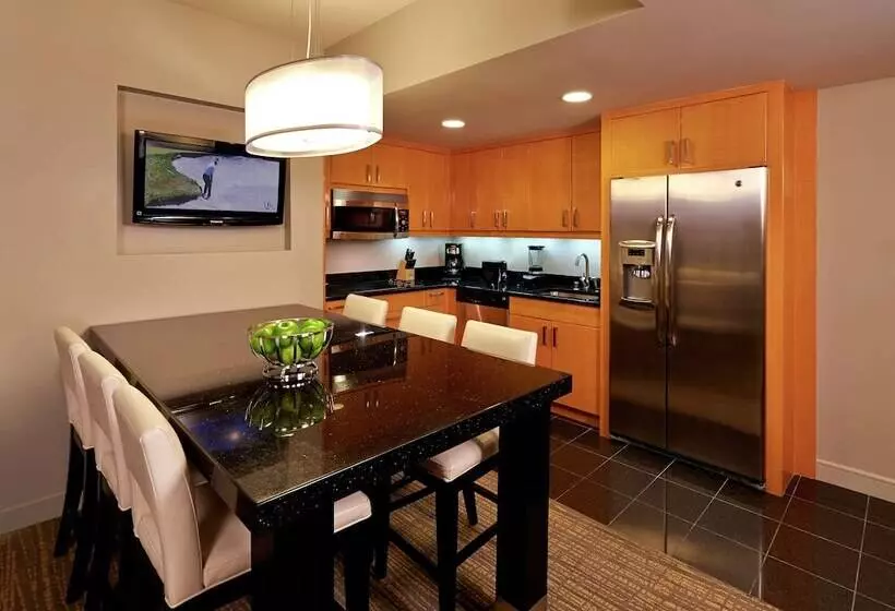 سوییت, Hilton Grand Vacations Club Elara Center Strip Las Vegas
