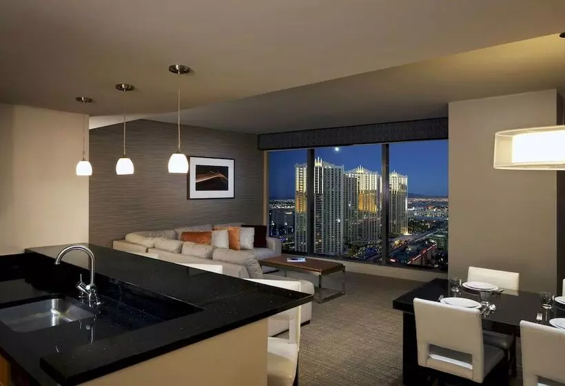 سوئیت 2 خوابه, Hilton Grand Vacations Club Elara Center Strip Las Vegas