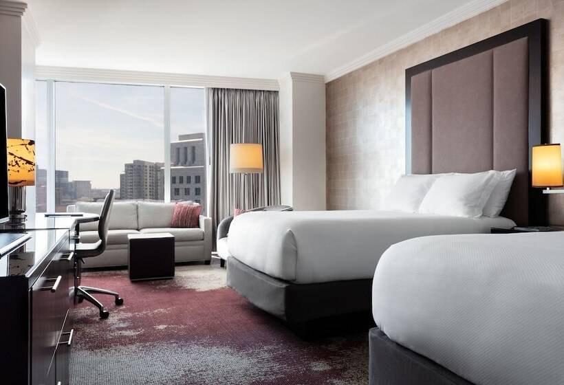 Quarto Deluxe, Loews Atlanta