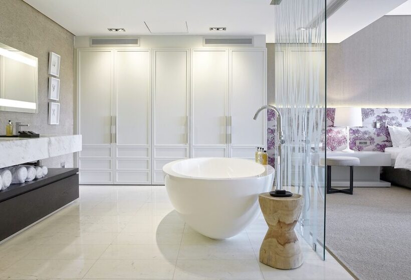 Suíte, Mont Rochelle