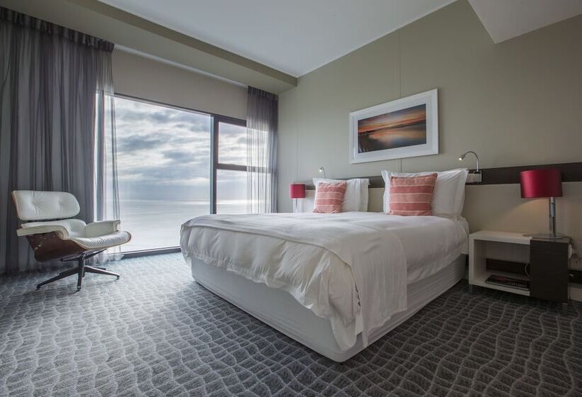 סוויטת ג'וניור נוף לים, Radisson Blu Hotel, Port Elizabeth