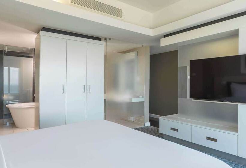 סוויטת ג'וניור נוף לים, Radisson Blu Hotel, Port Elizabeth