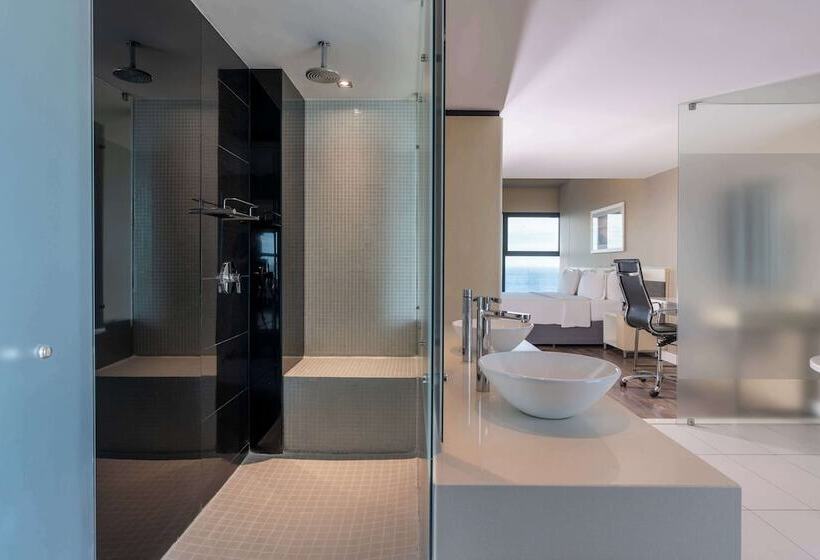 Люкс Вид на Море, Radisson Blu Hotel, Port Elizabeth