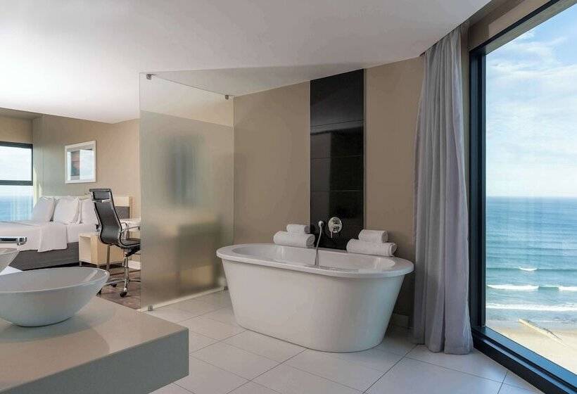 סוויטה נוף לים, Radisson Blu Hotel, Port Elizabeth