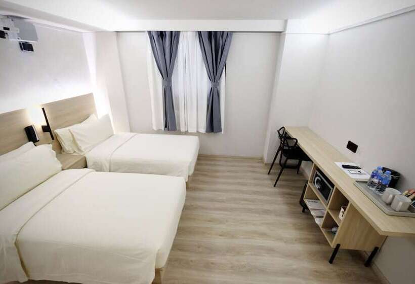 اتاق لوکس, Rest Bugis