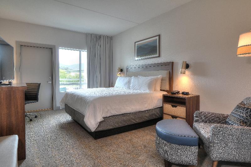 带大床的标准间, Rodeway Inn
