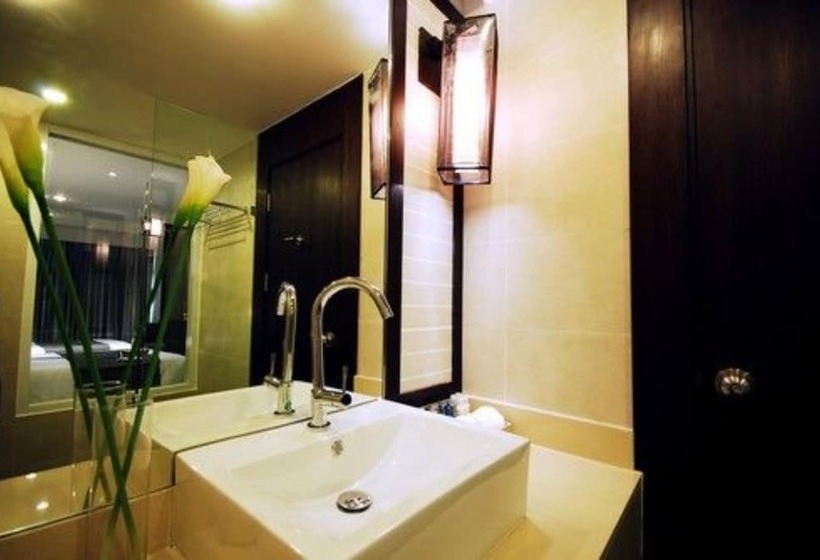 اتاق سوپریور با چشم‌انداز شهر, Signature Pattaya