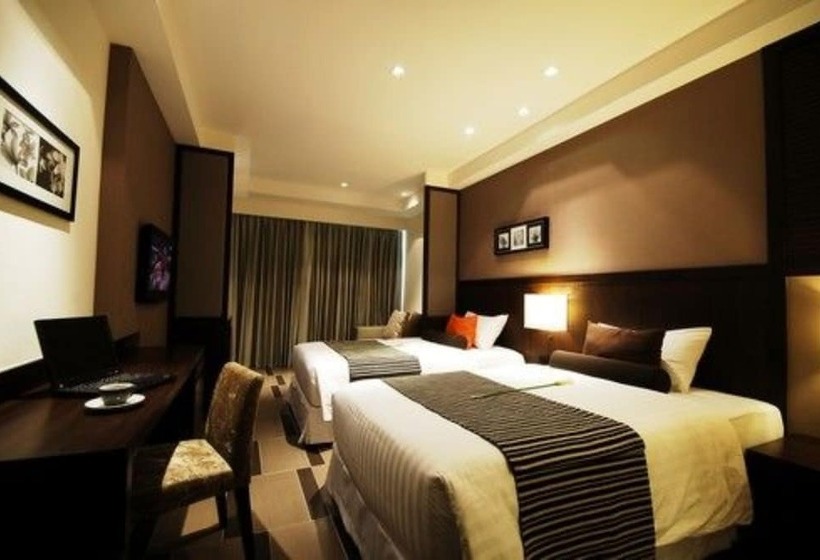 اتاق سوپریور با چشم‌انداز شهر, Signature Pattaya