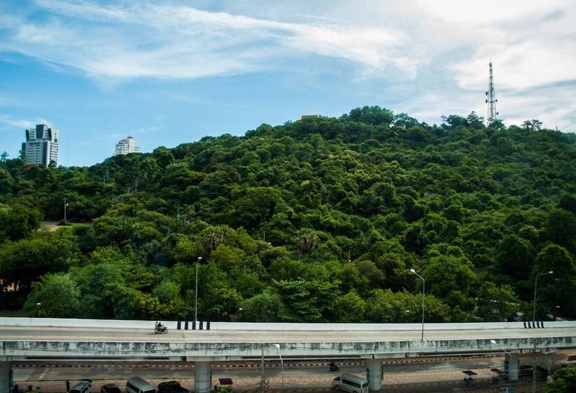 سوئیت 2 خوابه, Signature Pattaya