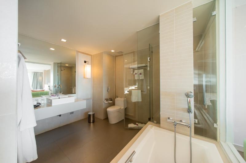 استودیوی استاندارد, Signature Pattaya