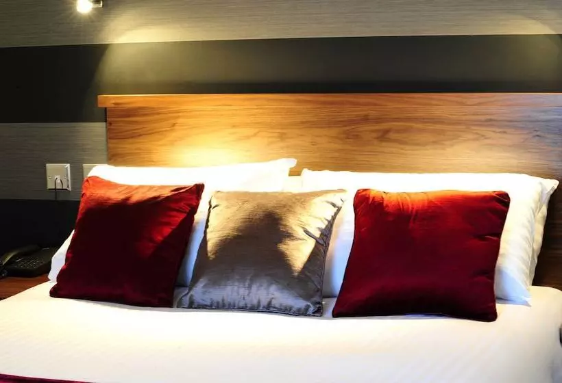 استودیوی استاندارد, The Craibstone Suites