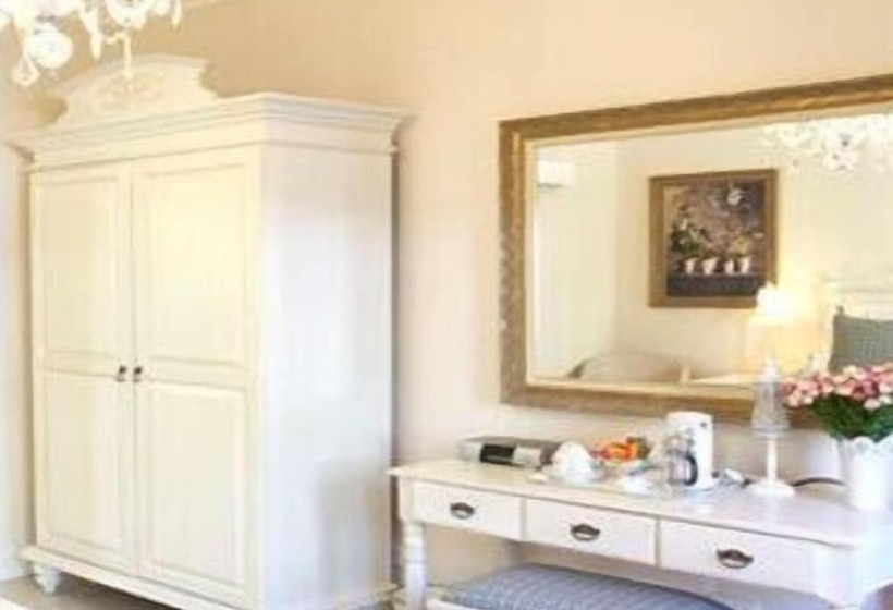 スーペリアールーム, The Victorian 1906