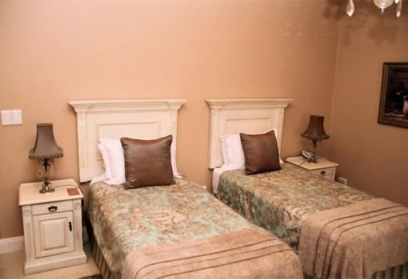 スーペリアールーム, The Victorian 1906