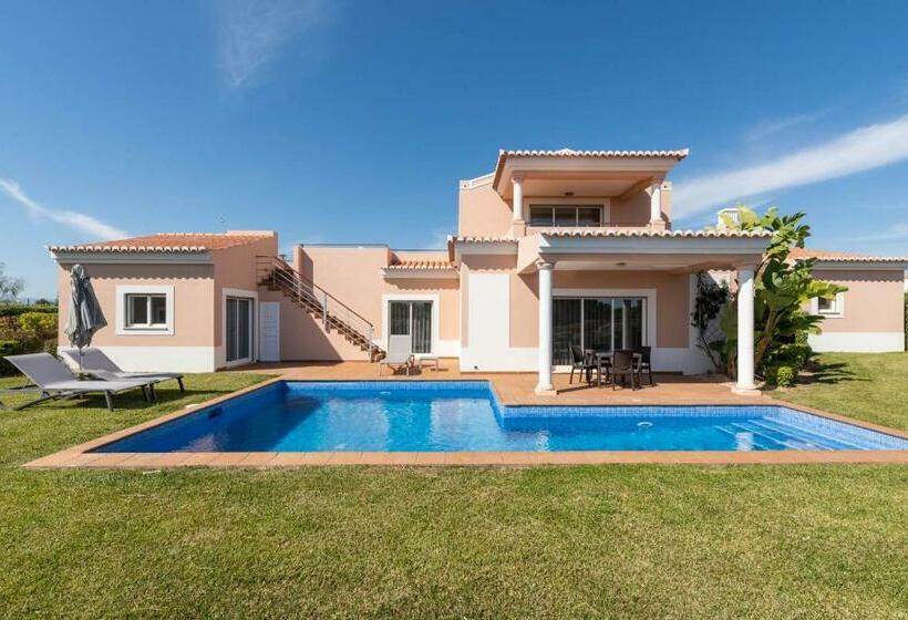 ویلای 3 خوابه با استخر, Vale Da Lapa Village Resort