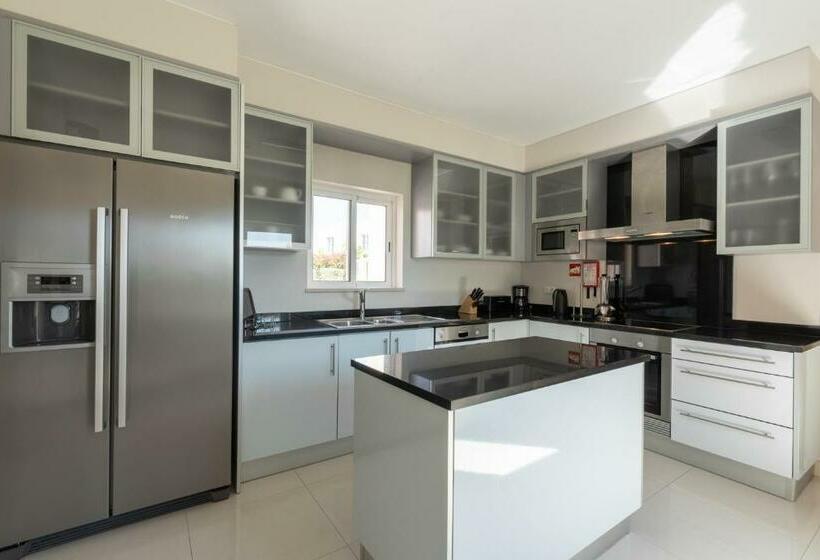 ویلای 3 خوابه با استخر, Vale Da Lapa Village Resort